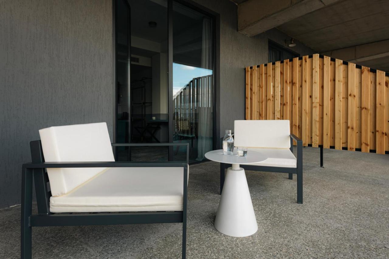 Castor & Pollux Hotel Tbilisi Exteriör bild
