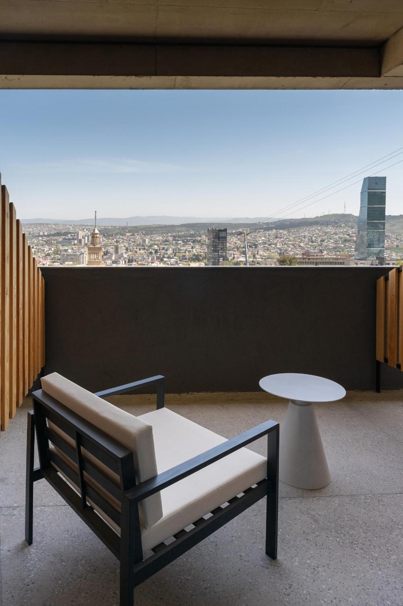 Castor & Pollux Hotel Tbilisi Exteriör bild