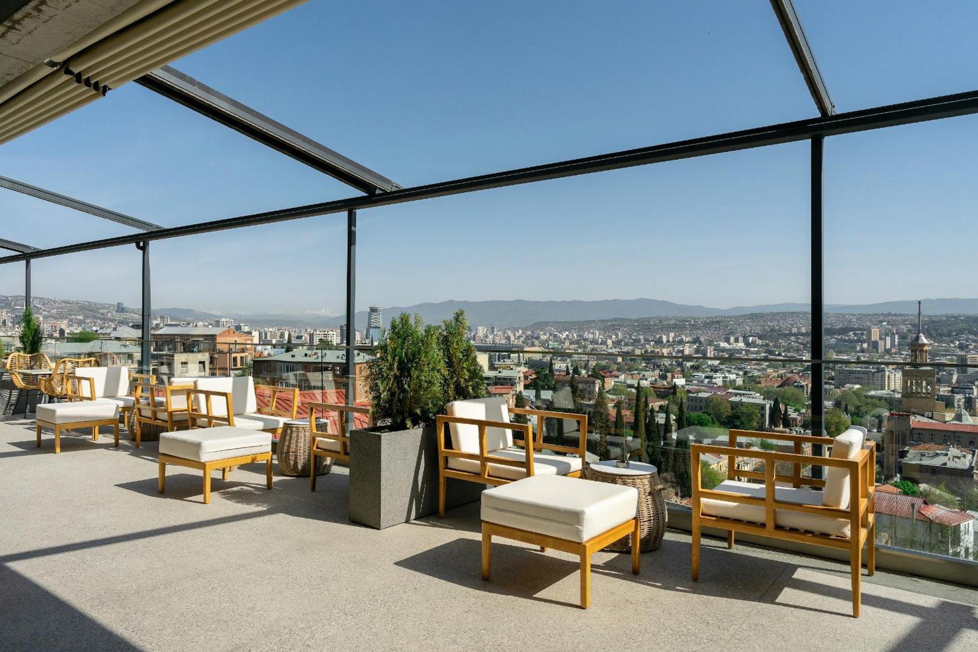 Castor & Pollux Hotel Tbilisi Exteriör bild