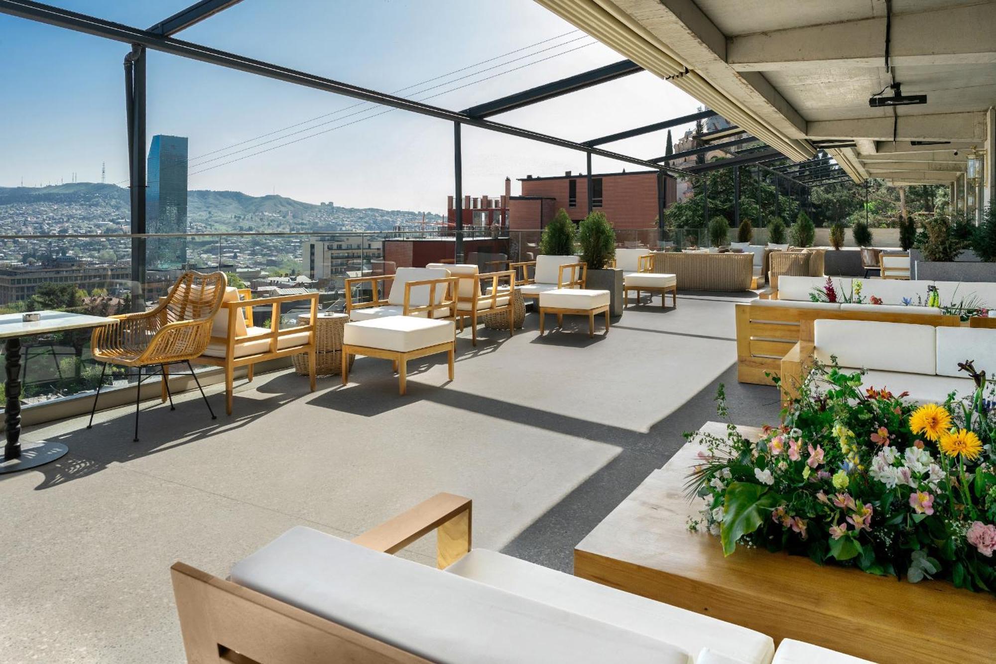 Castor & Pollux Hotel Tbilisi Exteriör bild